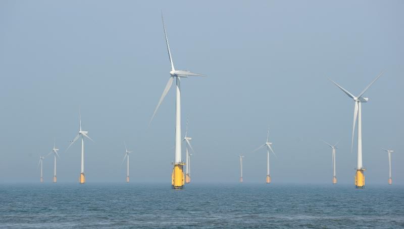 Parc d'éoliennes en mer